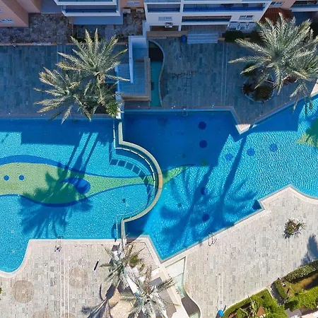 Iris Village Block 12-105 Apartman *