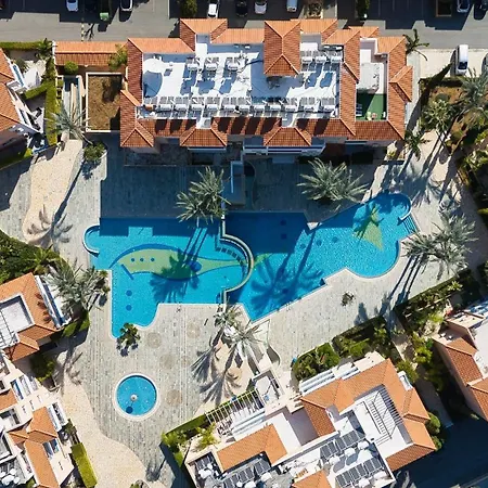 Appartement Iris Village Block 12-105 *
