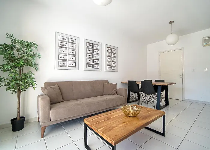 Iris Village Block 12-105 *