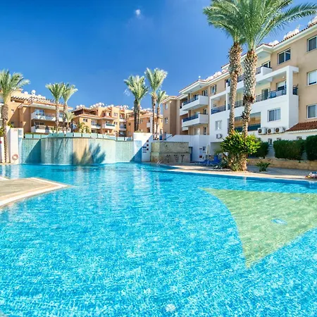 Iris Village Block 12-105 Apartament